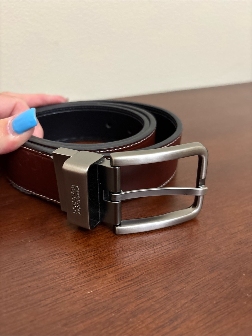 Kenneth Cole Men's Brown Faux Leather Buckle Belt Size 40 READ
